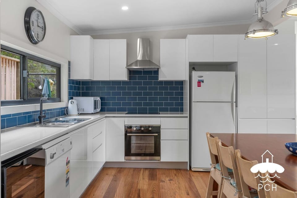 Ryans Rising Stay 3 Pay 2 Winter Special House in Sandy Point