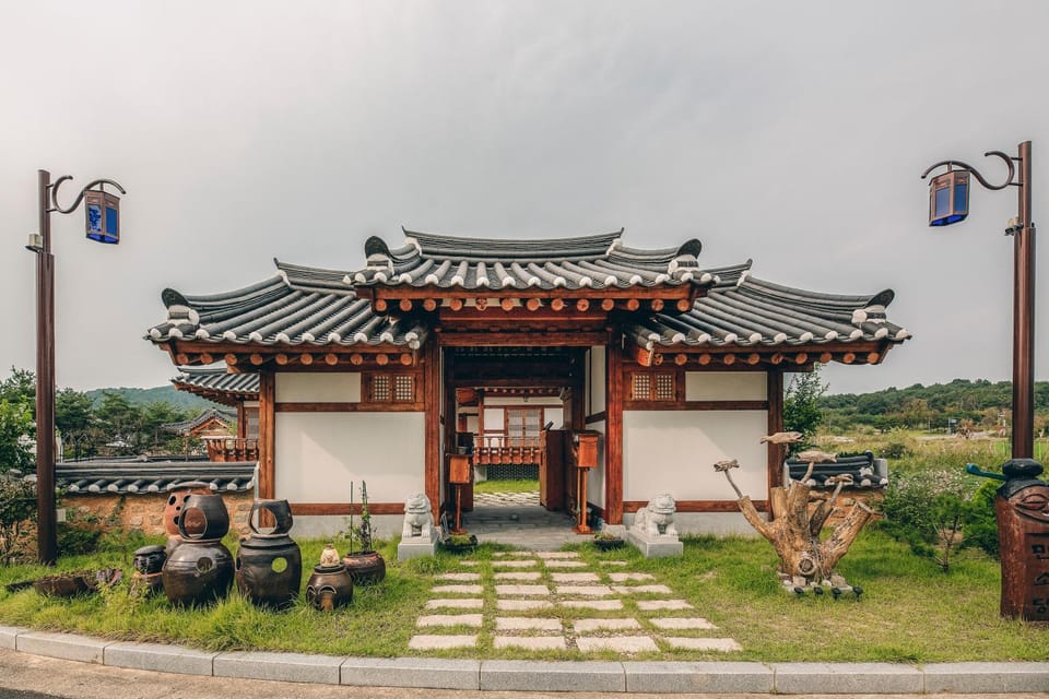 Property building, Garden, Garden view