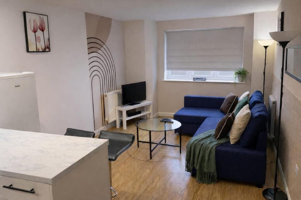Modern Oxford 1 Bedroom Apart free CarPark Gated Development Newly Refurbished Apartment in Oxford