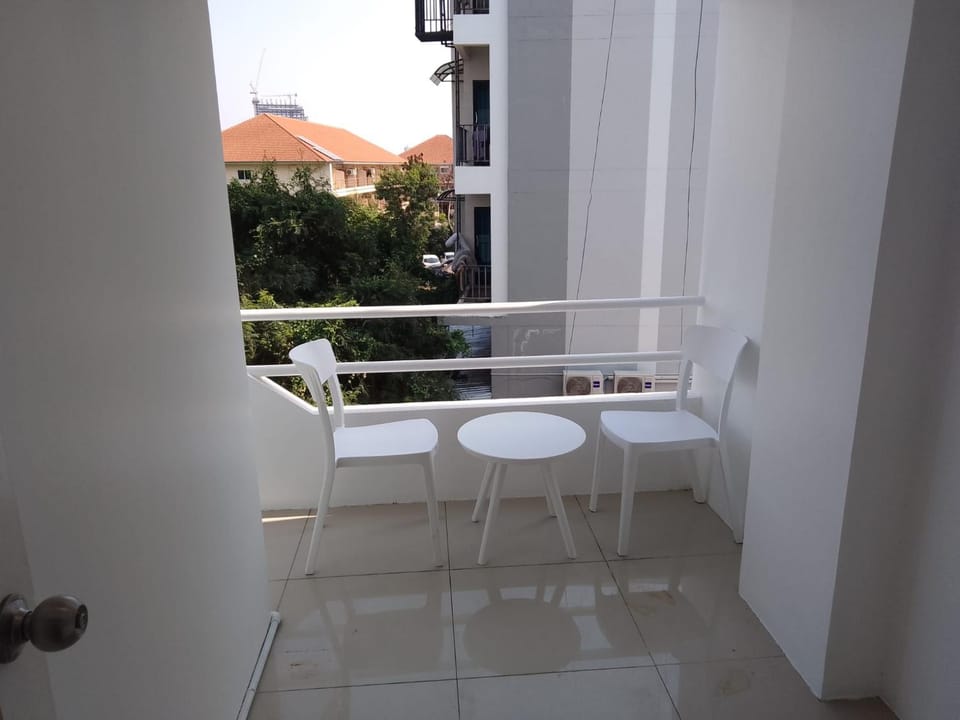 Illusion Hostel & Club Apartment hotel in Pattaya City