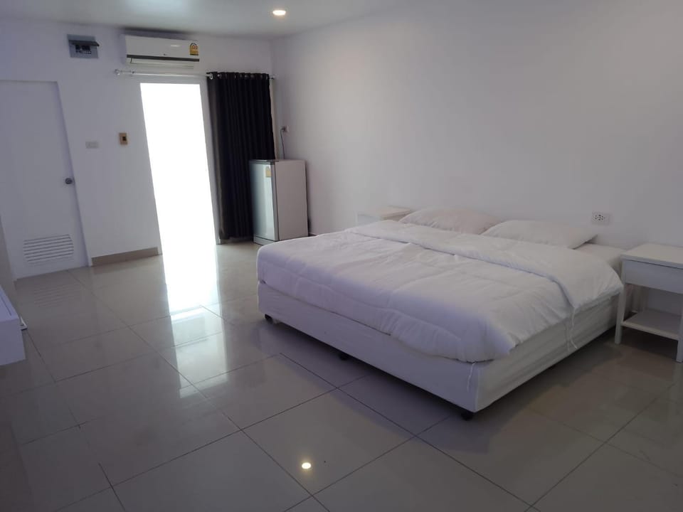 Illusion Hostel & Club Apartment hotel in Pattaya City
