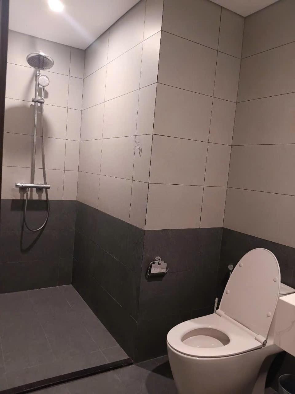 GÂY THƯƠNG NHỚ Homestay Phòng Vinhomes grand park tầng 33, hướng sông, Phòng tắm riêng Apartment hotel in Ho Chi Minh City