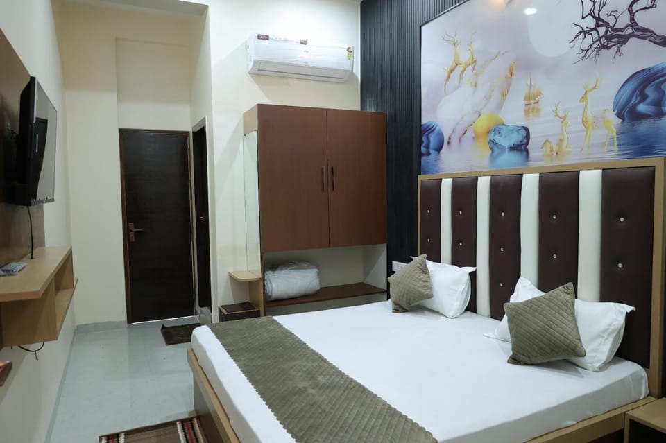 Madhava Inn Bed and Breakfast in Uttar Pradesh