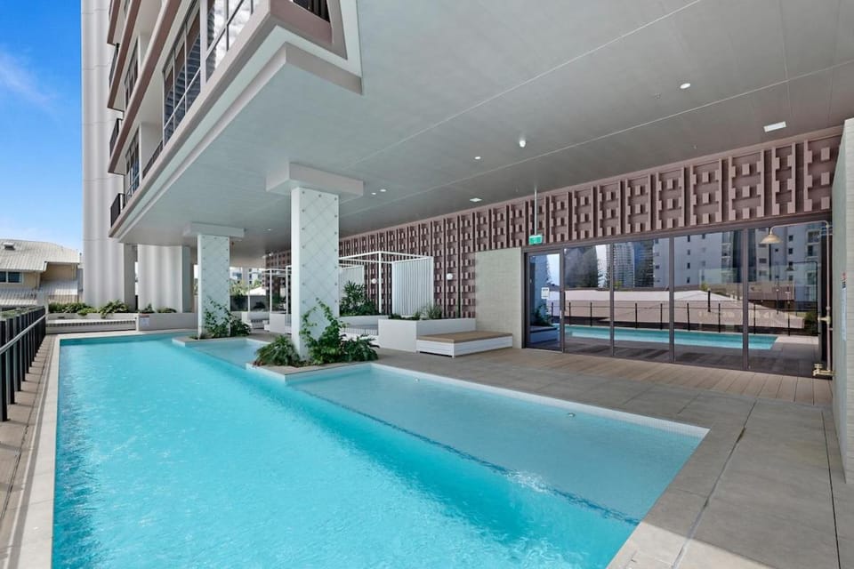 Yves Ocean Views Luxe 2BR Mermaid Beach Apartment in Mermaid Beach