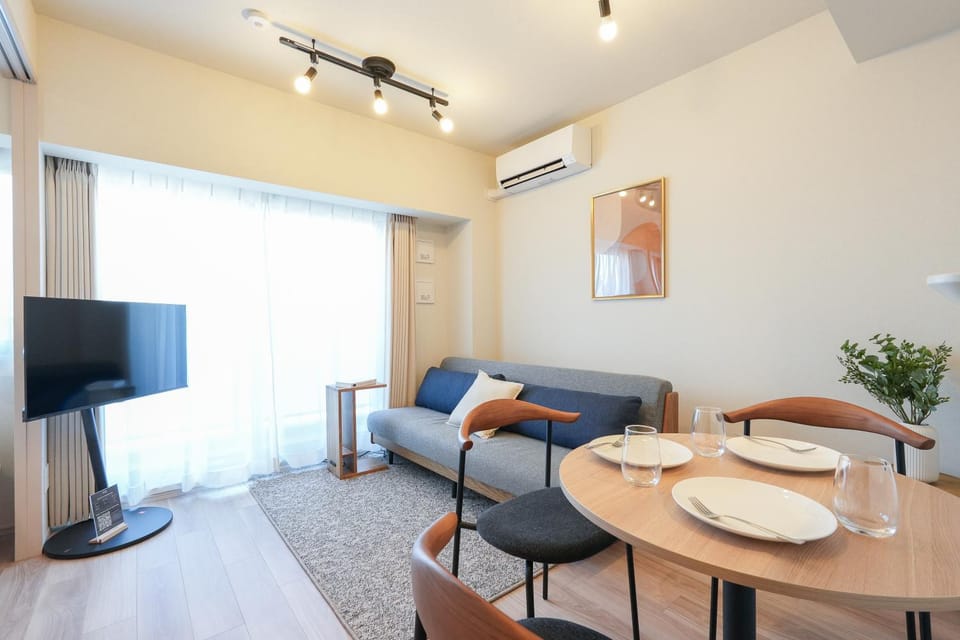 TV and multimedia, Living room, Dining area, air conditioner
