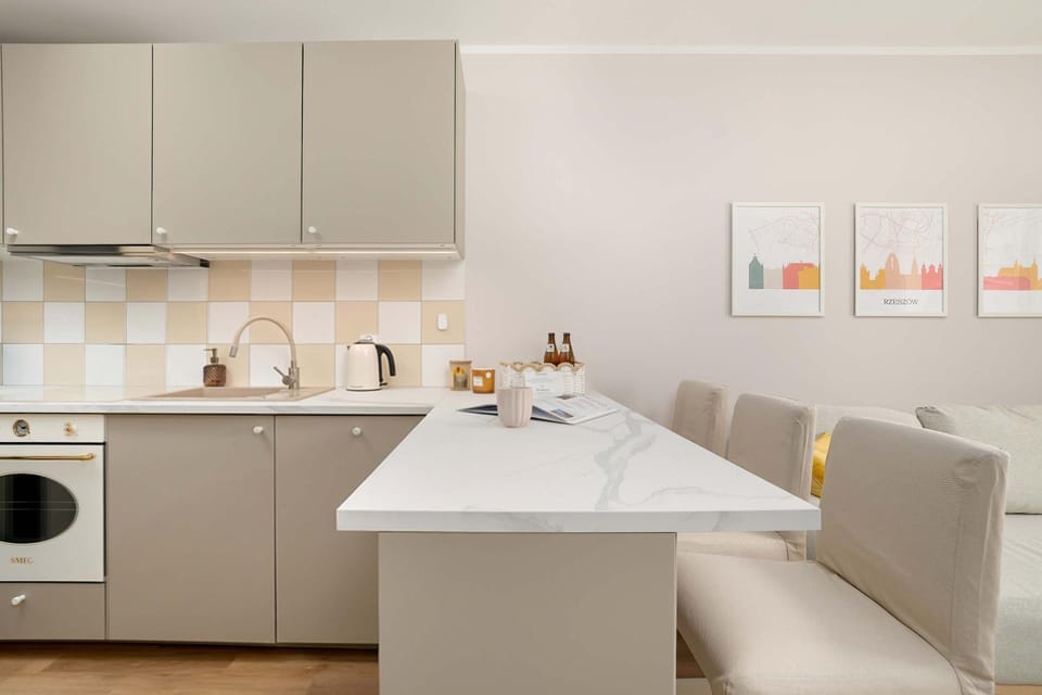 Coffee/tea facilities, Kitchen or kitchenette, Dining area, dishwasher, pet friendly, stove