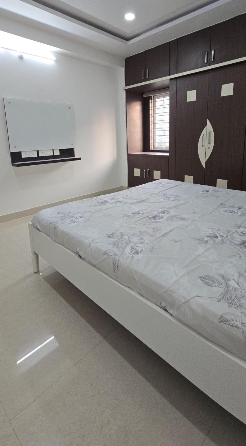 2bhk Near kodapur-Hitex Exhibition&Shilparamam Art Apartment in Hyderabad