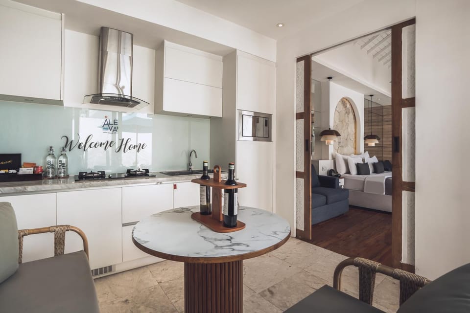Kitchen or kitchenette, kitchen
