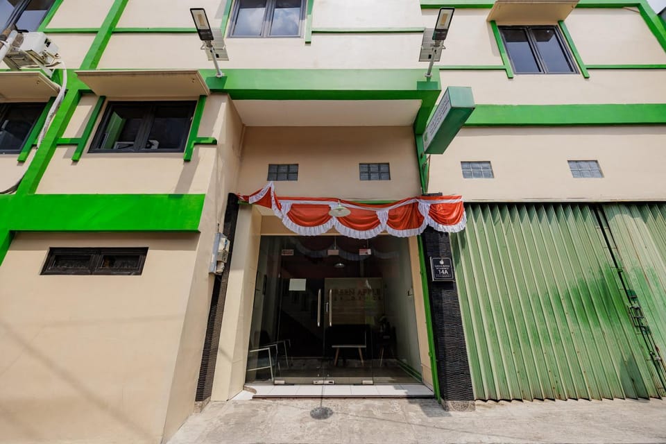 Facade/entrance