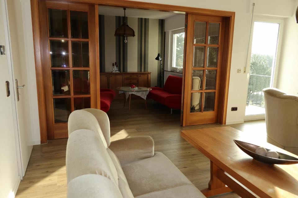 Living room, Photo of the whole room