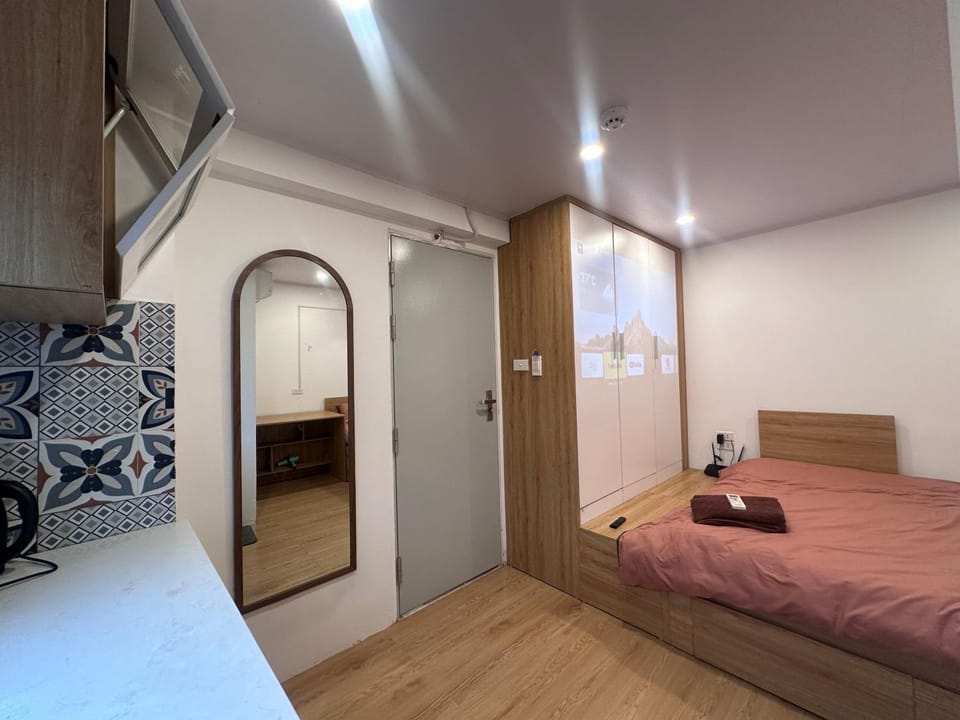 Bed, Photo of the whole room, Bedroom, towels, wardrobe
