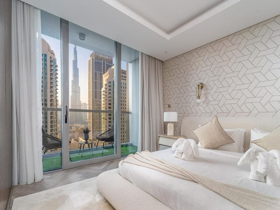 Luxury 1 BR Burj Khalifa Views at the sterling Apartment in Dubai
