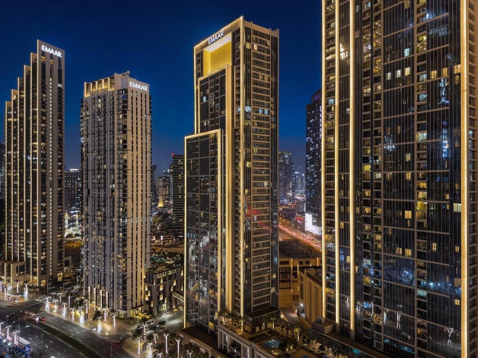 FIRST CLASS 3BR Prime Downtown City Lights Apartment in Dubai