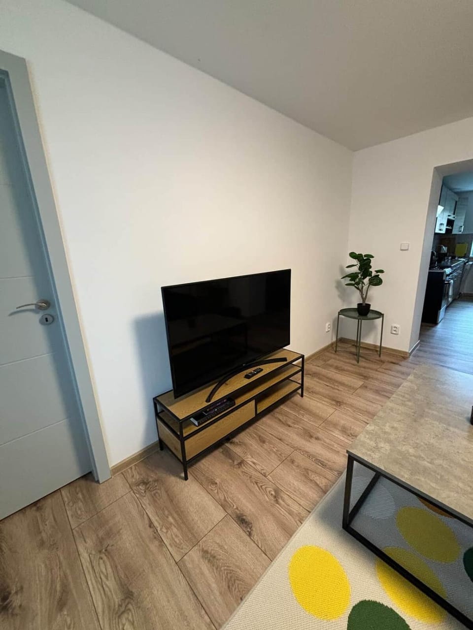 Communal lounge/ TV room, TV and multimedia, Evening entertainment
