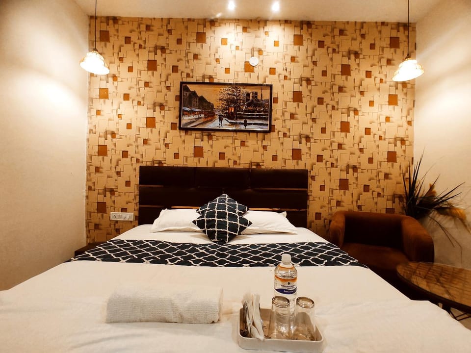 HOTEL SILVER A - Favorite of Families, Corporates & Couple Hotel in Ludhiana