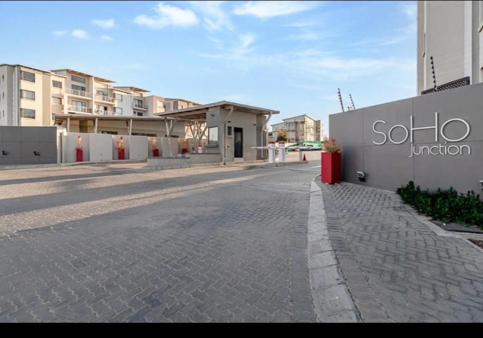 Soho Junction fourways Apartment in Sandton