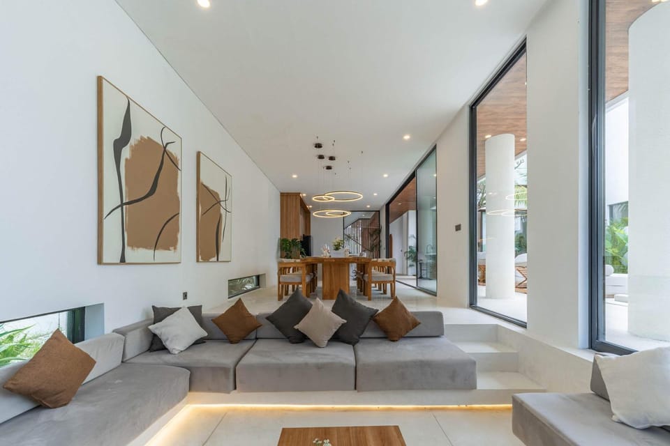 Brand New Villa Amber Luxury 4BR - Private Pool and Rooftop in Berawa, Canggu Villa in North Kuta