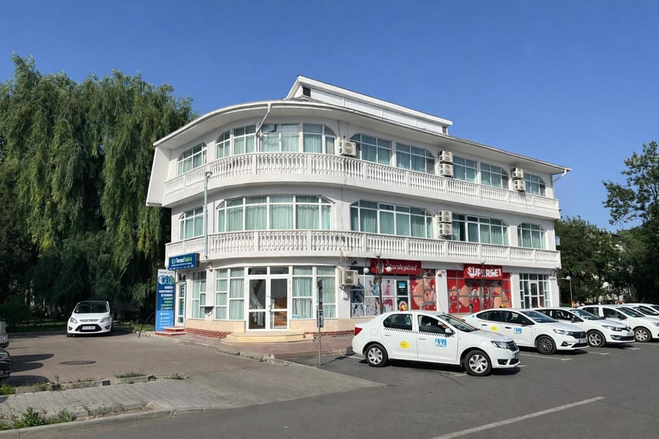Property building, Day, Location, Parking