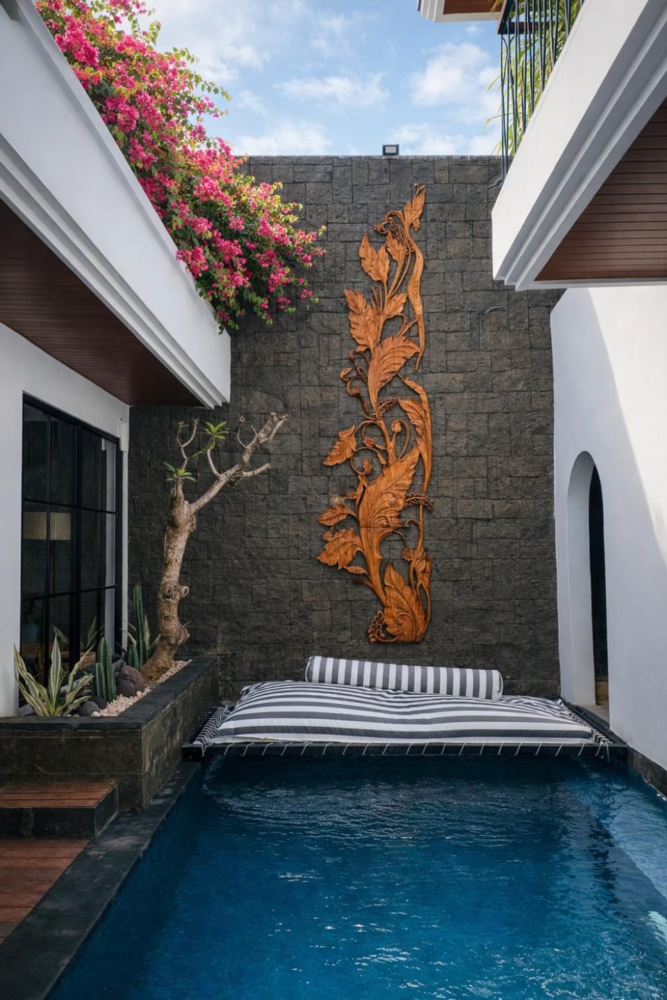 Garden, Swimming pool