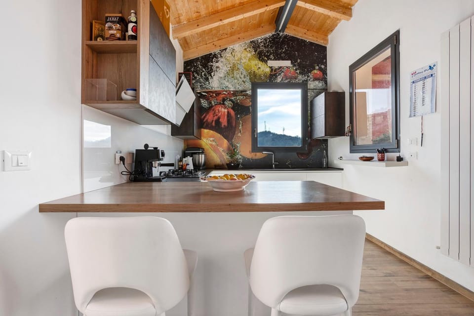 Property building, Kitchen or kitchenette, Living room