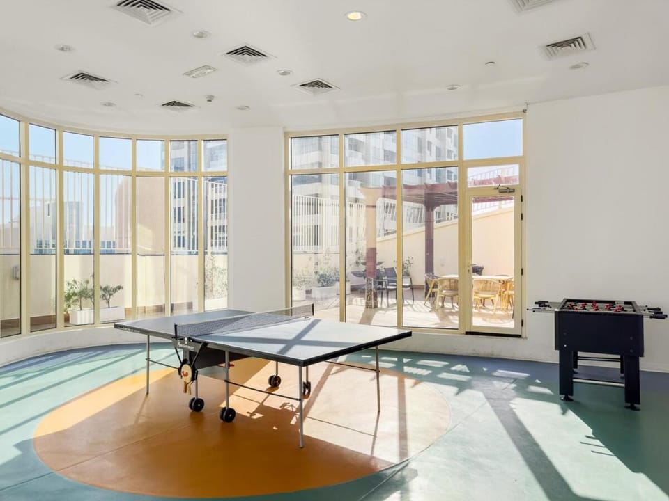 FIRST CLASS 1BR Urban Comfort in Vibrant JLT Apartment in Dubai