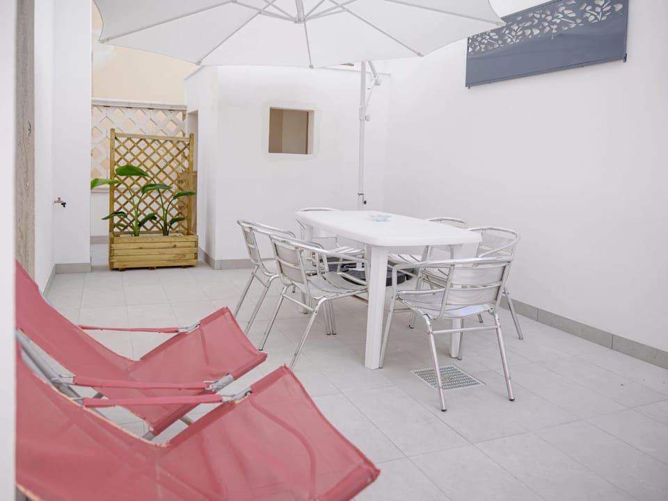 Patio, Balcony/Terrace