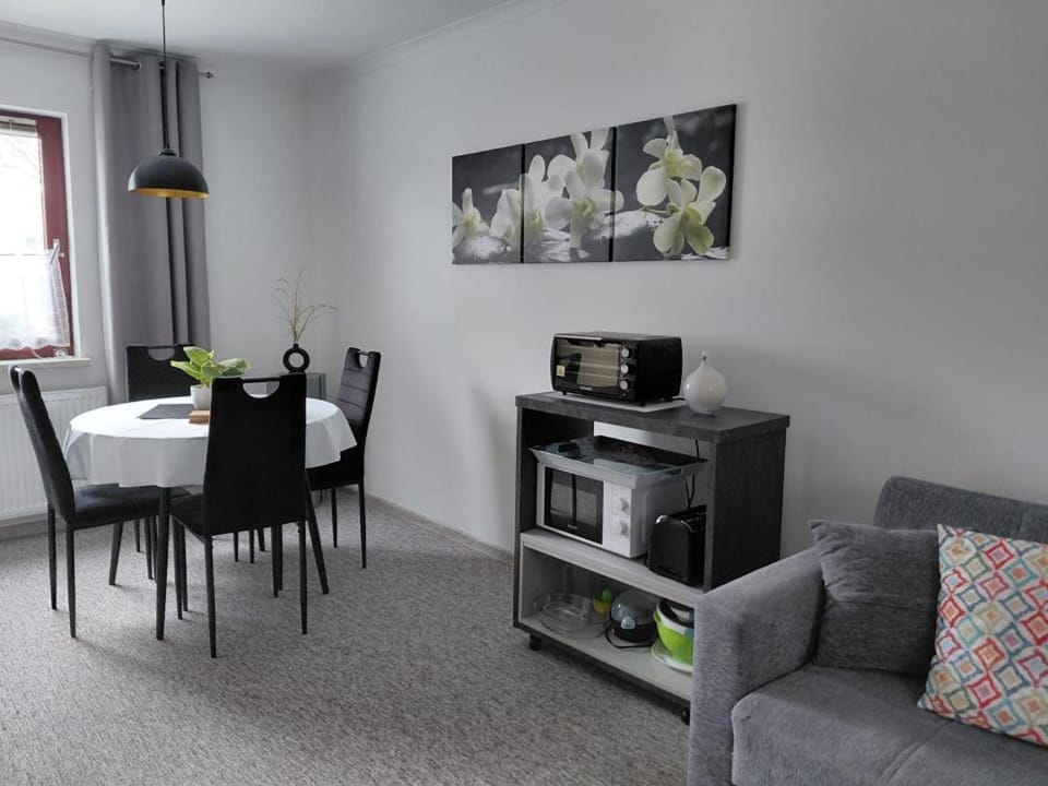 NEU! Moderne FeWo Koi 1 EG Usedom Apartment in Zirchow