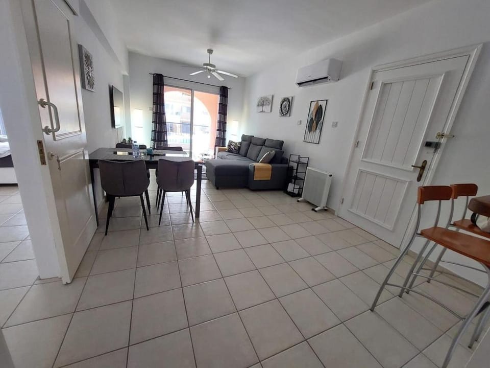 St George Hills Chloraka Paphos Apartment in Paphos District