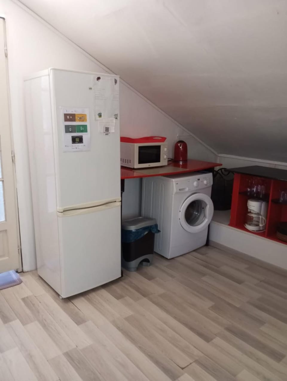 microwave, washing machine