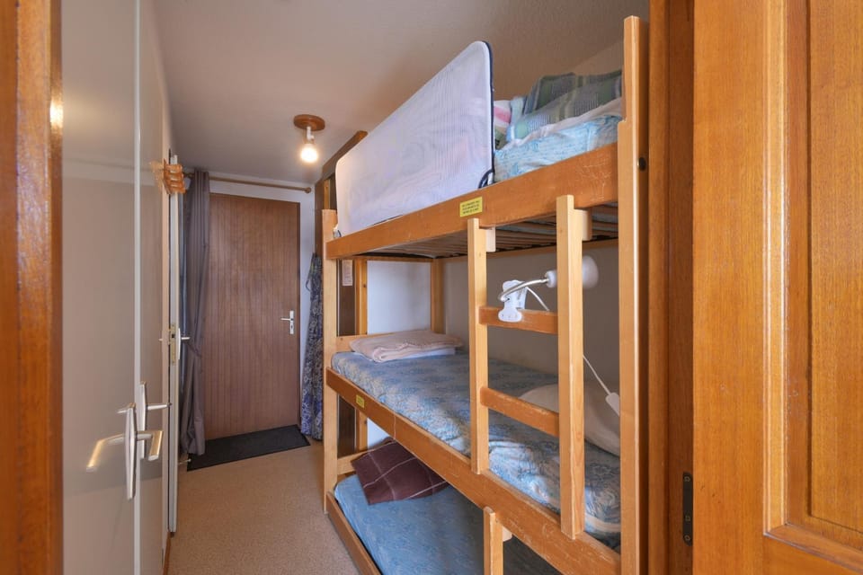 Property building, Living room, Bedroom