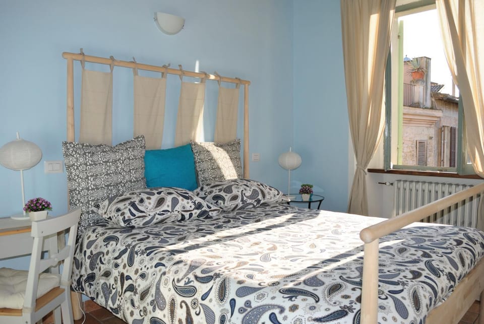 Appartamento Duplex con terrazza centro storico Apartment in Foligno