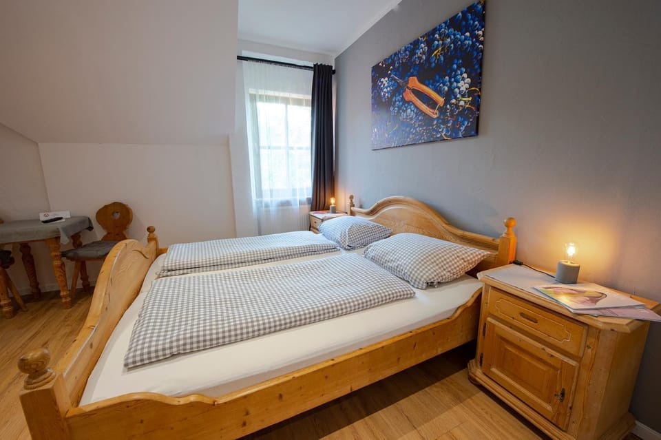 Gästehaus & Weingut Volker Schmitt Bed and Breakfast in Worms