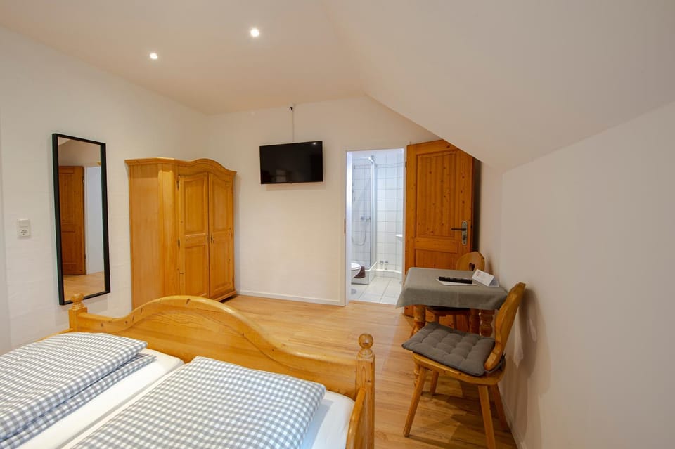 Gästehaus & Weingut Volker Schmitt Bed and Breakfast in Worms