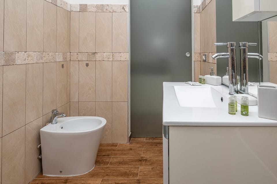 Bathroom, bidet