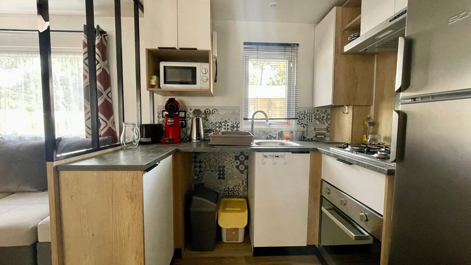oven, kitchen