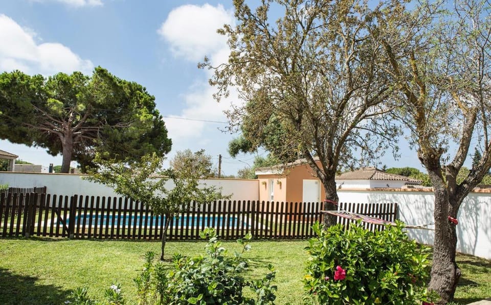 Hogar Lowill House in Chiclana de la Frontera