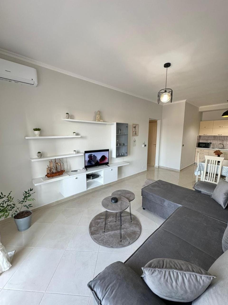 TV and multimedia, Living room