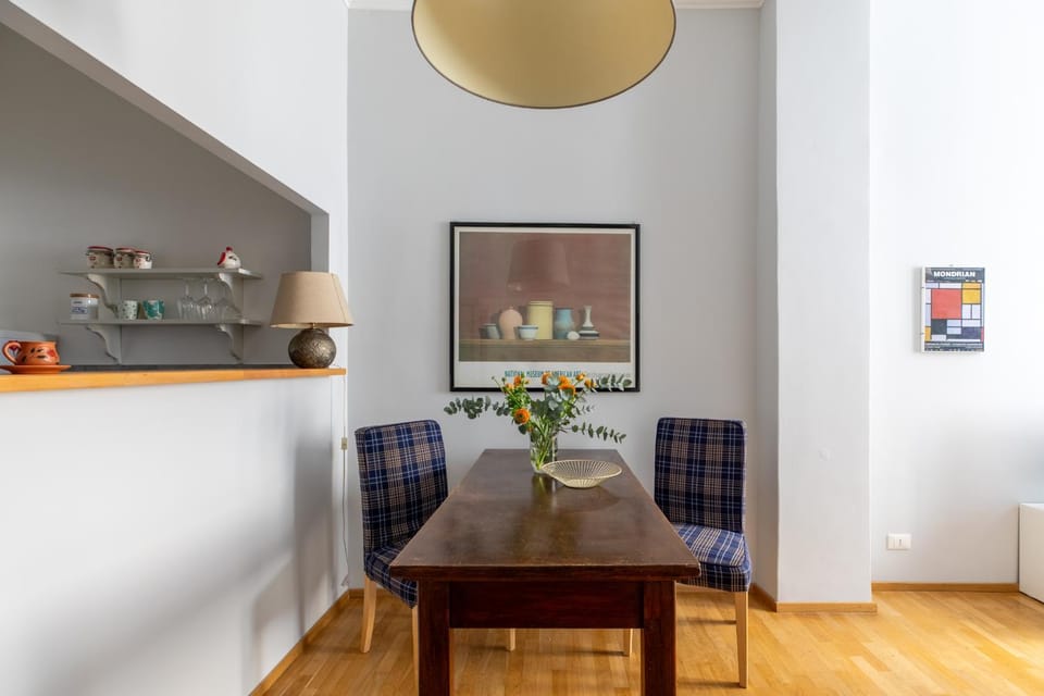 Dining area, Lunch