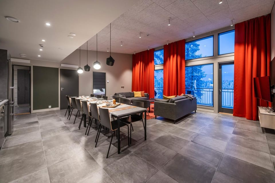 TV and multimedia, Living room, Seating area, Dining area