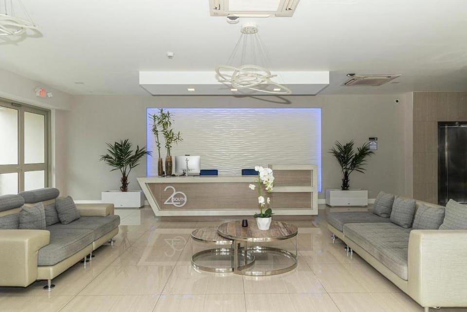 Property building, concierge
