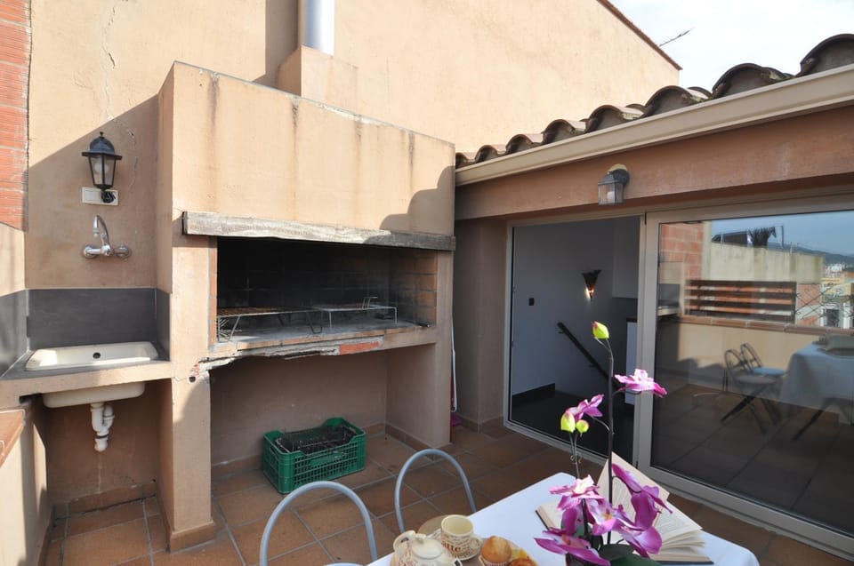 BBQ facilities, Balcony/Terrace, Dining area