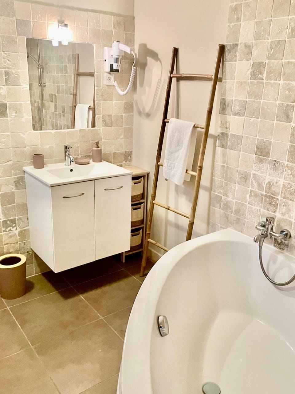 Bathroom, Bath
