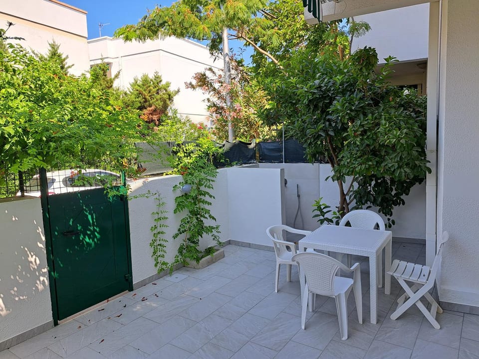 Patio, Garden, Balcony/Terrace, Garden view