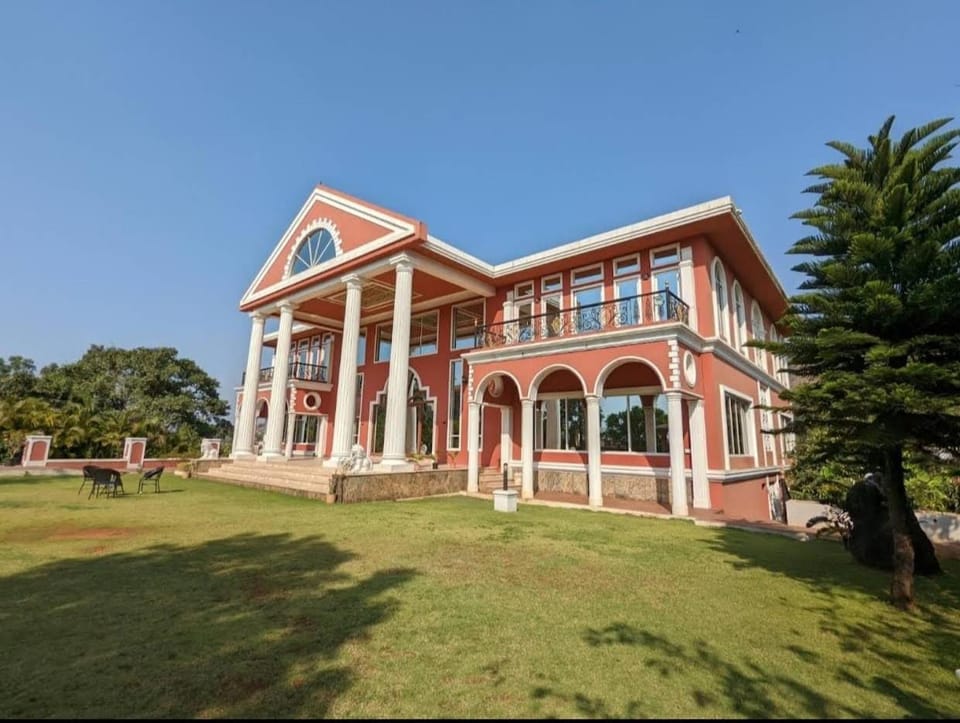 Property building, Natural landscape, Garden, Garden view