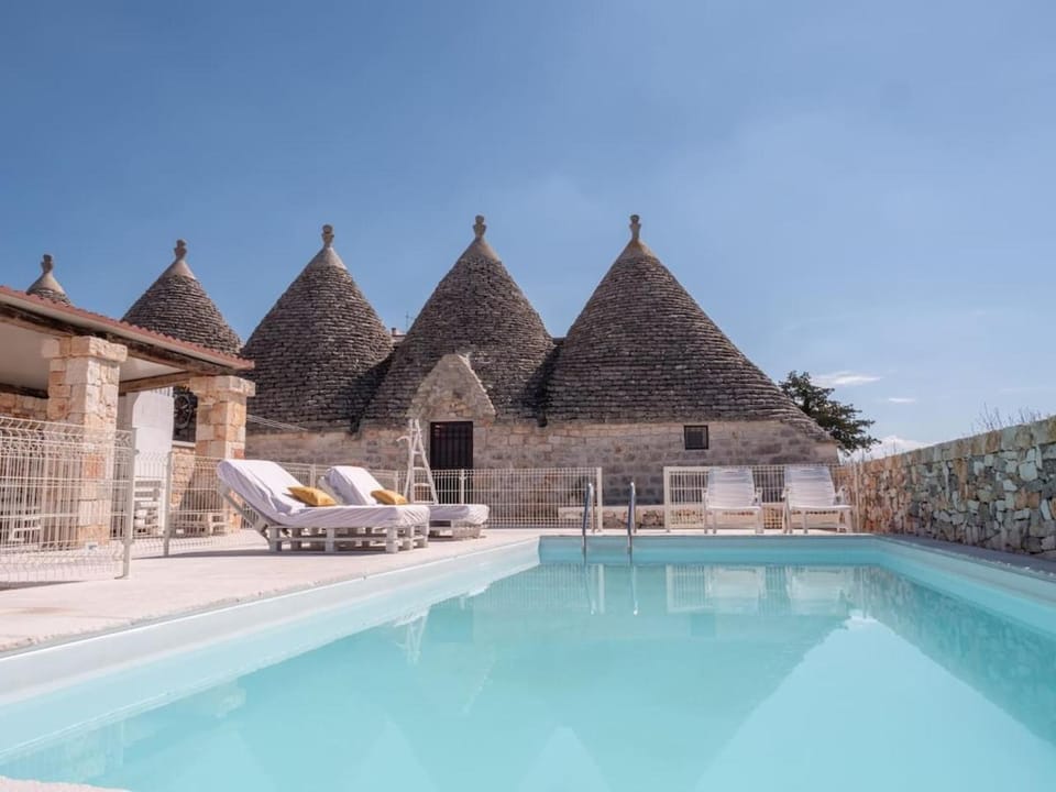 Trullo del Cocchiere House in Apulia