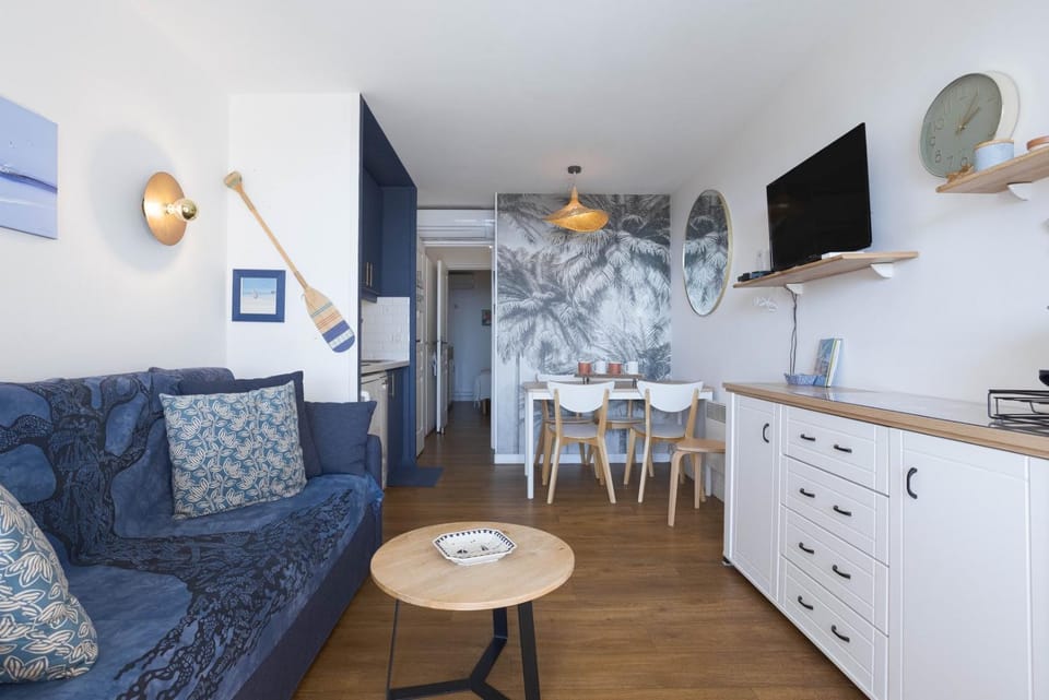 Rêve de Josiane - Sea view, pool, charming, AC Apartment in Cannes