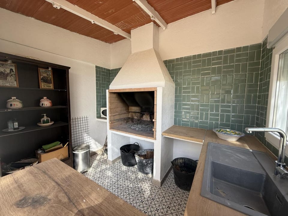 pet friendly, stove