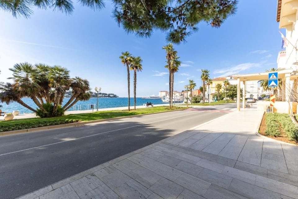 Day, Neighbourhood, Natural landscape, Sea view
