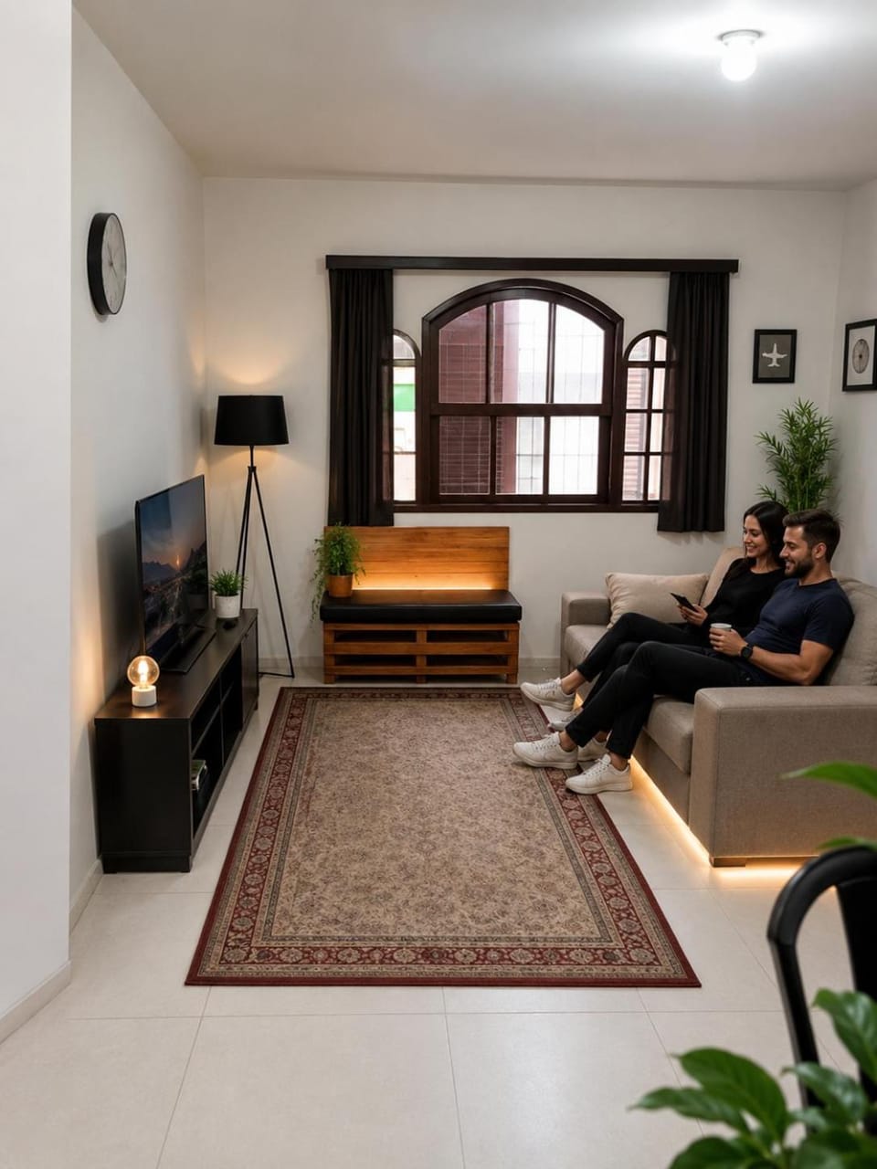 Communal lounge/ TV room, People, TV and multimedia, Living room, Seating area