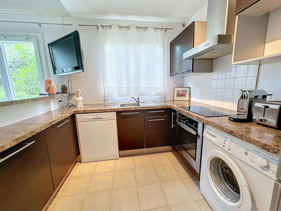 Alexandra - one bedroom, Palais 25 min walk Apartment in Cannes